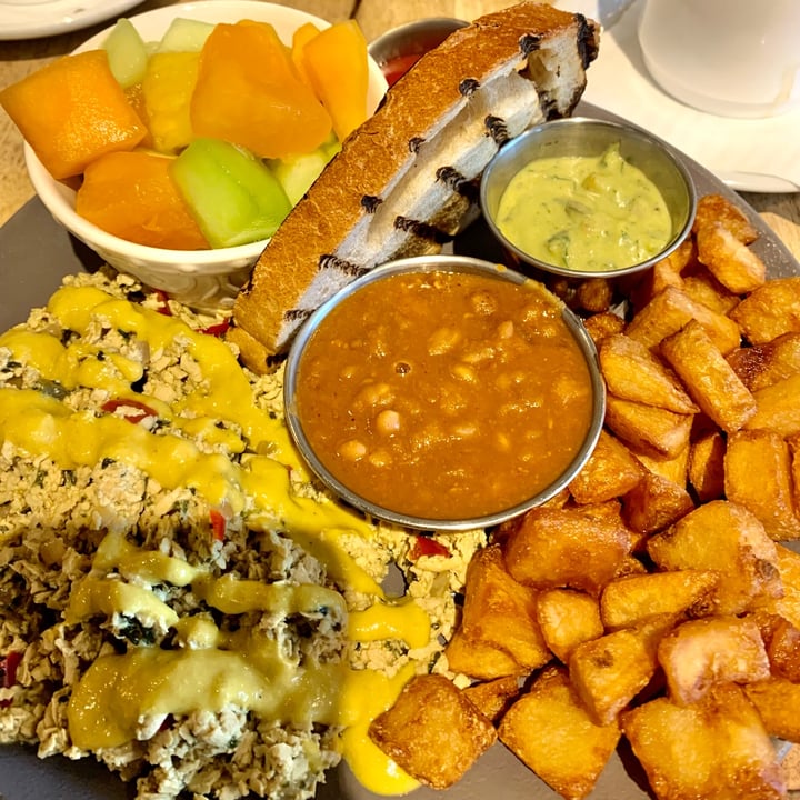 photo of Lola Rosa Parc Classic Brunch Plate shared by @ppel on  22 Nov 2021 - review