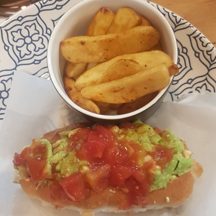 photo of With HÄRT Vegan Bakery Avo Dog and Fries shared by @colldelaney on  26 May 2022 - review