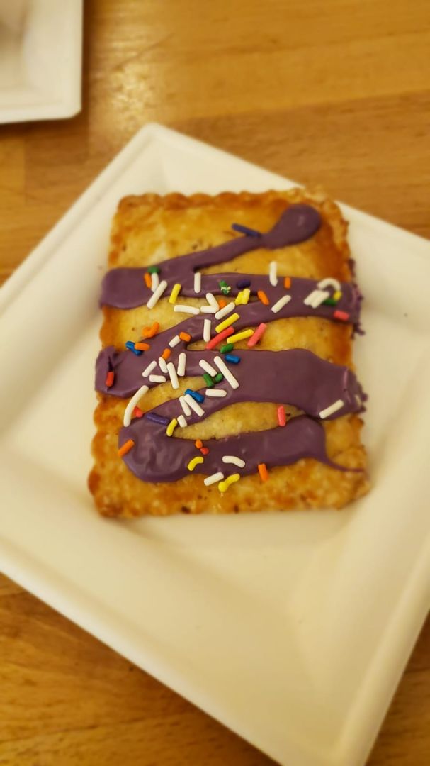 photo of Oakleaf Cakes Bake Shop Vegan Vanilla Cupcake And BLueberry Tarte shared by @veganprani on  12 Nov 2019 - review