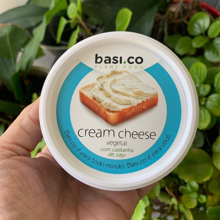 photo of Basi.co Cream Cheese Vegetal shared by @paulaneder on  06 Jul 2021 - review