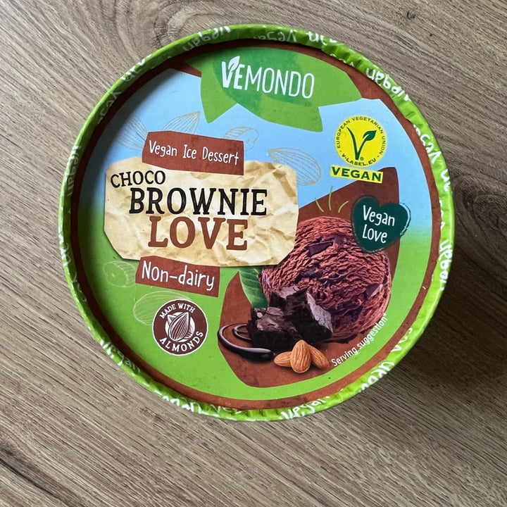 photo of Vemondo  Gelato Chocolate Brownies shared by @ljuba on  25 Sep 2022 - review