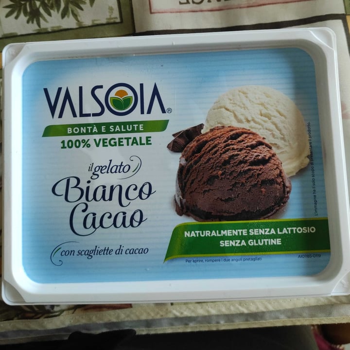 photo of Valsoia Gelato Bianco Cacao shared by @ross98 on  08 Jul 2021 - review