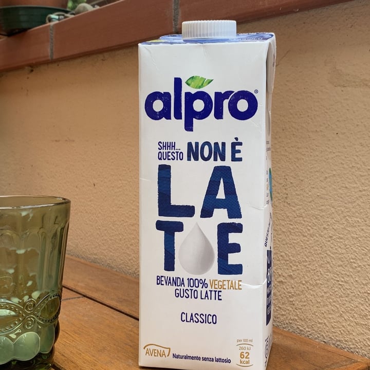 photo of Alpro This is Not Milk Classic Questo Non è Late Classico shared by @amaveg on  28 May 2022 - review