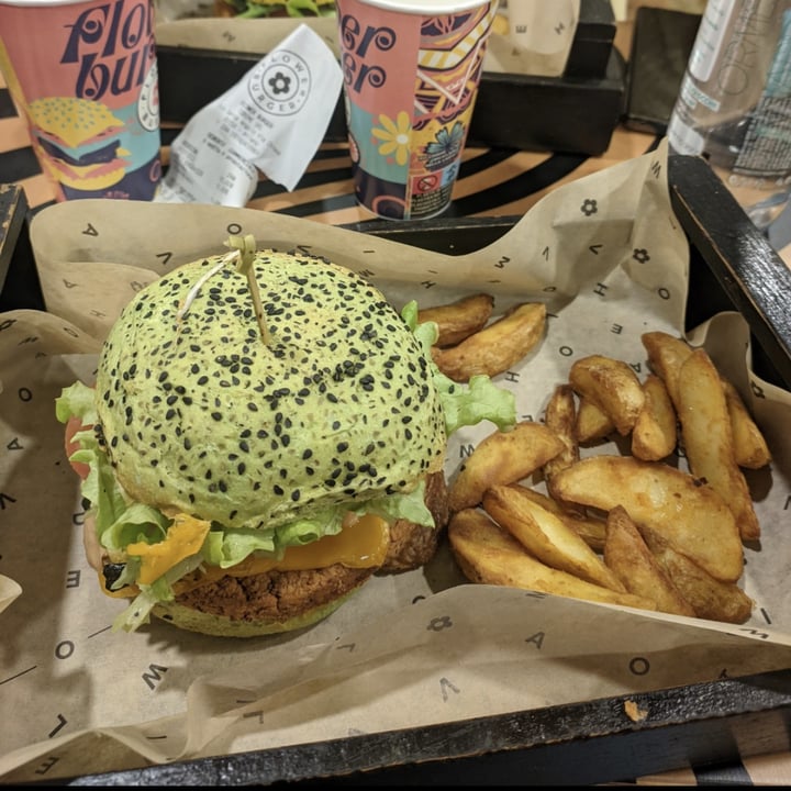 review photo of Flower Burger Jungle Burger shared by @piciozz on 15 Mar 2022 - review