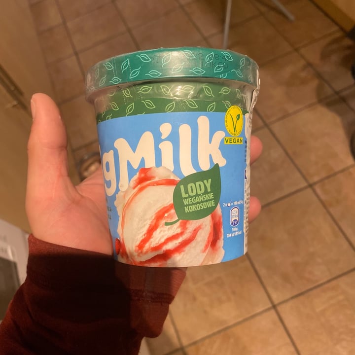 review photo of Algida Big Milk Strawberry shared by @pmce on 01 Apr 2022 - review