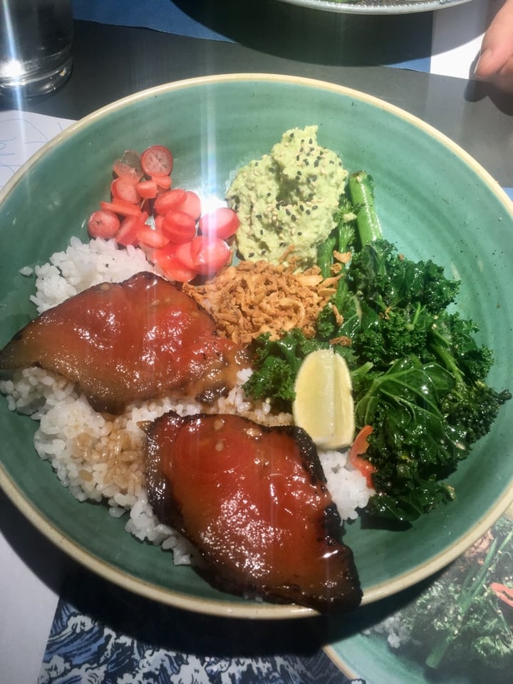 photo of Wagamama Vegan Suika Tuna shared by @actofcynic on  24 Jan 2020 - review