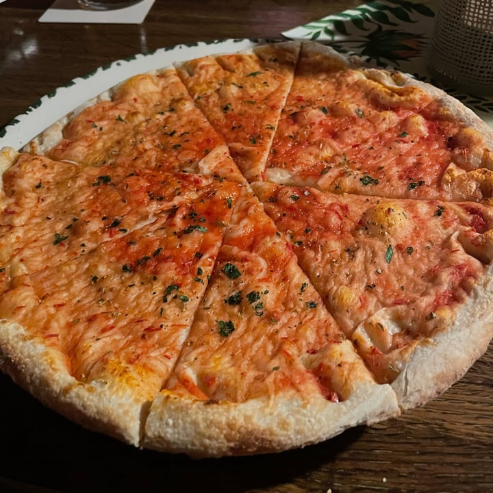 review photo of Restaurant Römerkeller pizza with tomato sauce shared by @terribradipo on 29 Jul 2022 - review