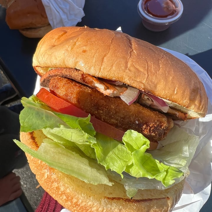 review photo of Curbside Comforts Crispy Chik'n Bakon Ranch Sammy shared by @whitneys6 on 13 Nov 2022 - review