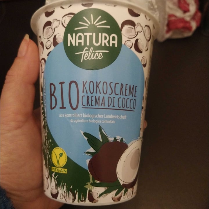 photo of Natura Felice bio crema di cocco shared by @biancafurii on  28 Jan 2022 - review