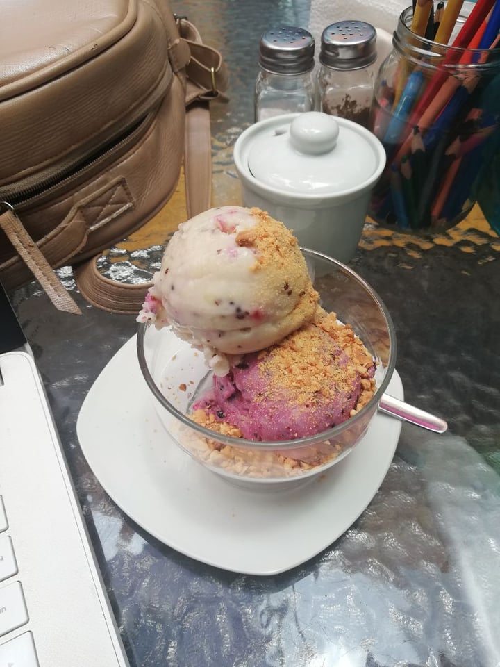 photo of Qucharitas Helado Vegano shared by @marciagovinda on  14 Apr 2020 - review