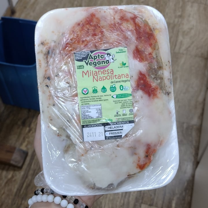 review photo of Apto Vegano Consciente Milanesa napolitana shared by @celevegan on 30 Dec 2021 - review