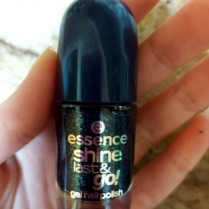 photo of Essence Cosmetics Essence shine last and go shared by @miriamnb01 on  25 Mar 2021 - review