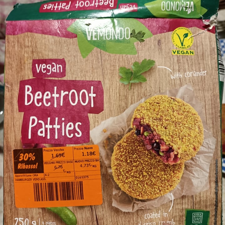 photo of Vemondo 2 vegan beetroot burgers shared by @pipermclean on  01 Apr 2022 - review