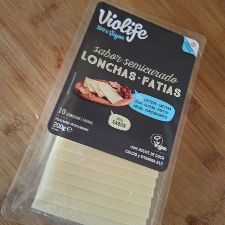 review photo of Violife Queso sabor semicurado shared by @patriciaymisifu on 20 Apr 2022 - review