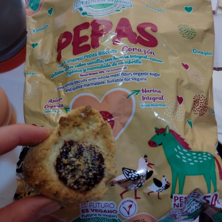 photo of Un Rincón Vegano Pepas de Corazon Galletitas Dulces con Sabor a Vainilla con Harina Integral, Azucar Organica y Mermelada de Membrillo shared by @gemendez07 on  25 Jul 2021 - review