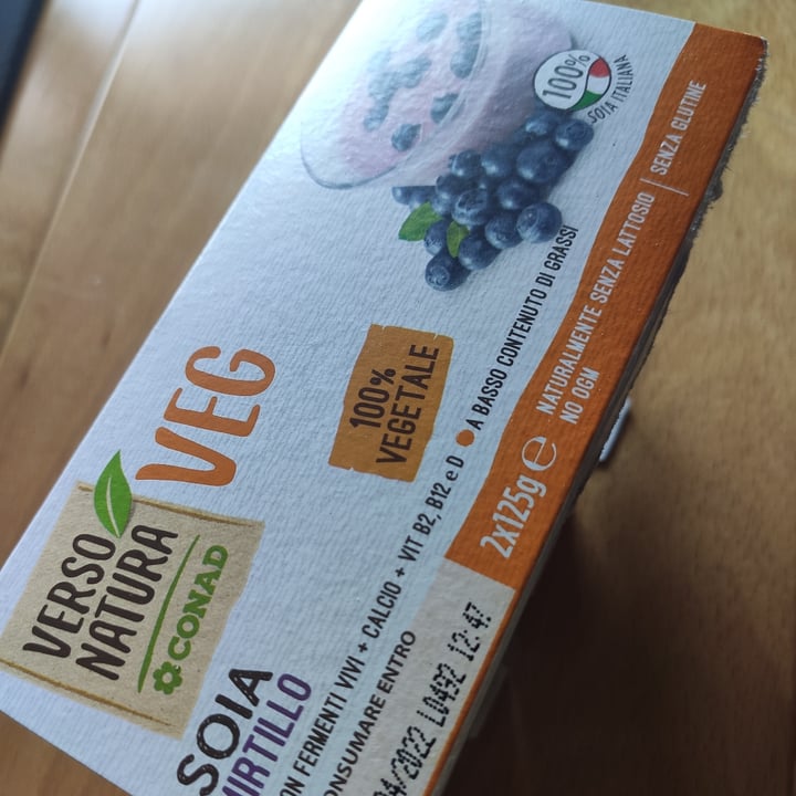 photo of Verso Natura Conad Veg Yogurt Soia Mirtillo shared by @nerry on  20 Mar 2022 - review