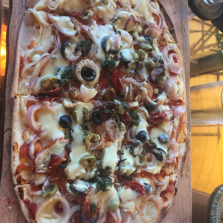 photo of The Vegan Table Mediterranean pizza shared by @abzjenkins on  23 Jun 2020 - review
