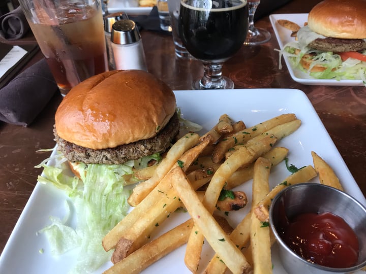photo of Old Town Pour House - Naperville Impossible Burger shared by @missjenniheart on  26 May 2018 - review