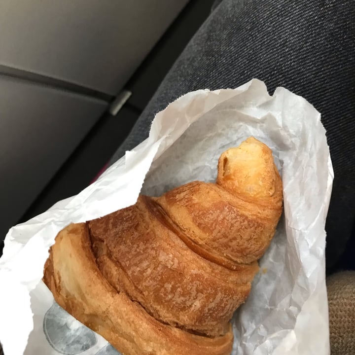 photo of Clean Kitchen Camden Croissant shared by @arenavegan on  20 Dec 2022 - review