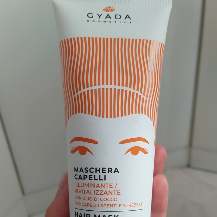 photo of Gyada Cosmetics Maschera capelli illuminante rivitalizzante shared by @clotildes on  15 May 2022 - review