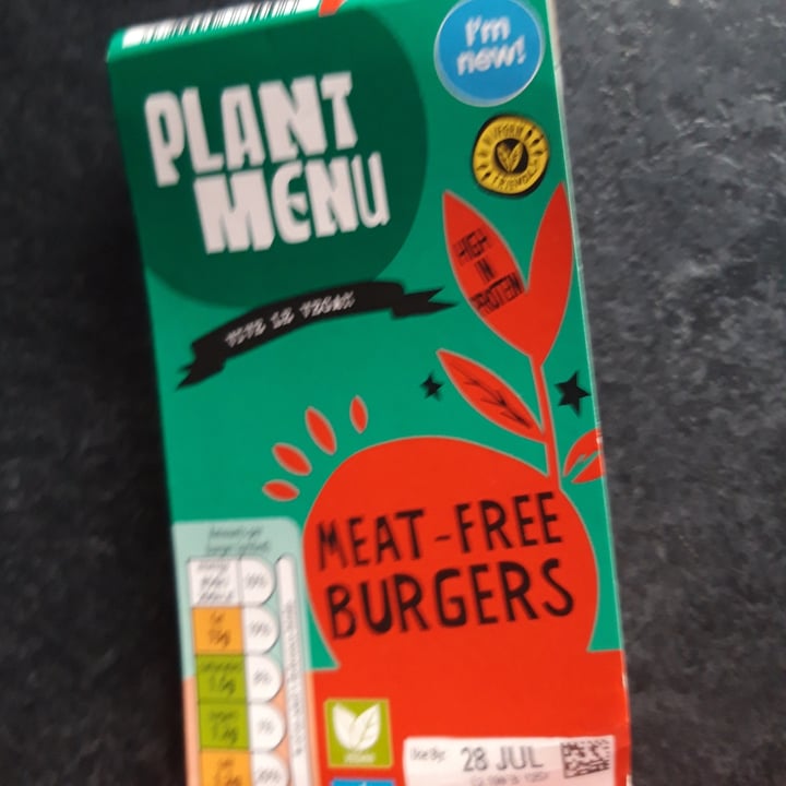 review photo of Plant Menu Meat Free Burgers shared by @jillyjp63 on 25 Aug 2021 - review