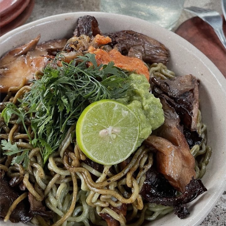 photo of Los Loosers Mazesoba de Asada shared by @anagallardoc on  25 Jul 2021 - review