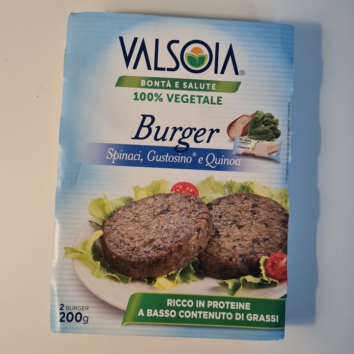 photo of Valsoia Burger spinaci, gustosino e quinoa shared by @fedelups on  29 Jun 2022 - review
