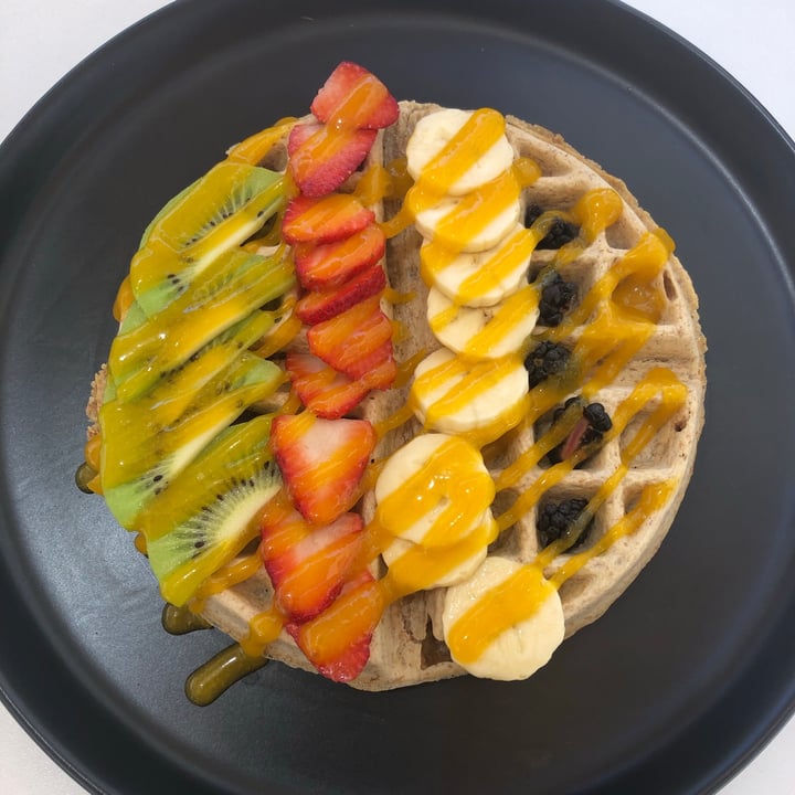 photo of Rojo Betabel Restaurante Saludable Waffle shared by @paolaminerva on  30 Jul 2021 - review