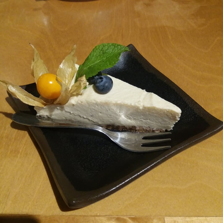 review photo of Trikster Tihane Vegan Cheesecake shared by @ilkkan84 on 23 Jan 2021 - review