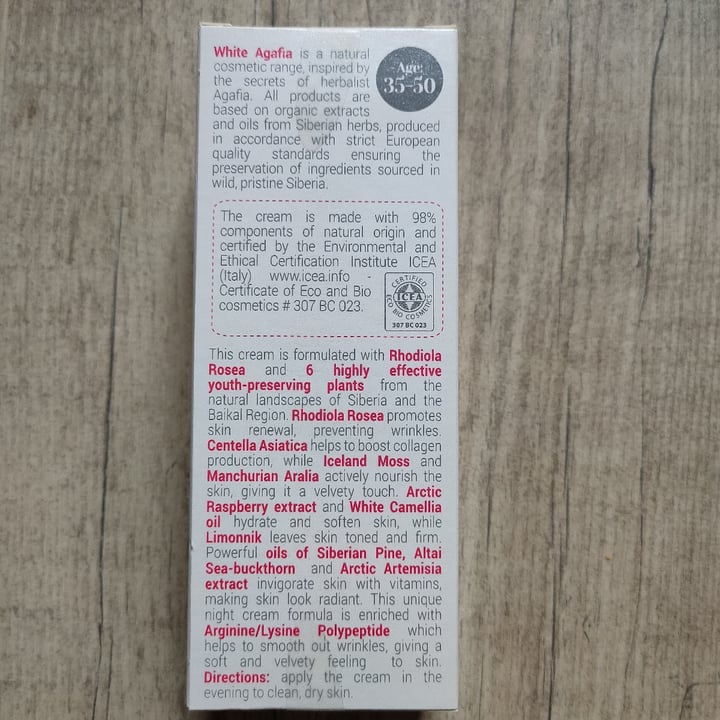 review photo of White Agafia Crema de noche shared by @laurajl06 on 15 May 2020 - review