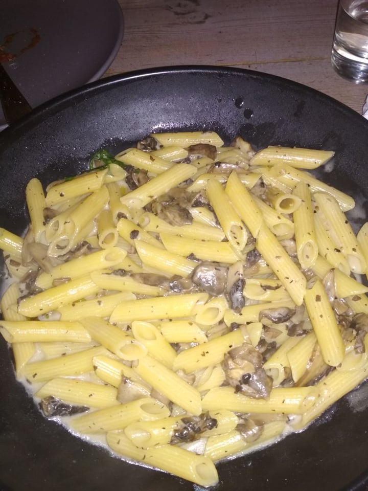 photo of Italian restaurant Gemma Vegan funghi pasta shared by @brombit on  02 Sep 2019 - review