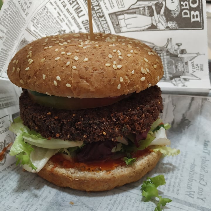 photo of deWeggie's Hamburguesa de seitán shared by @ditovegan on  29 Oct 2021 - review
