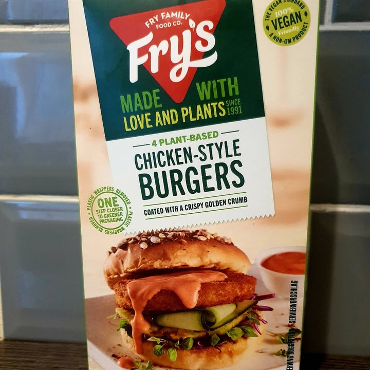 photo of Fry's Family Food Chicken-Style Burgers shared by @alexandramihalache on  25 Jul 2021 - review