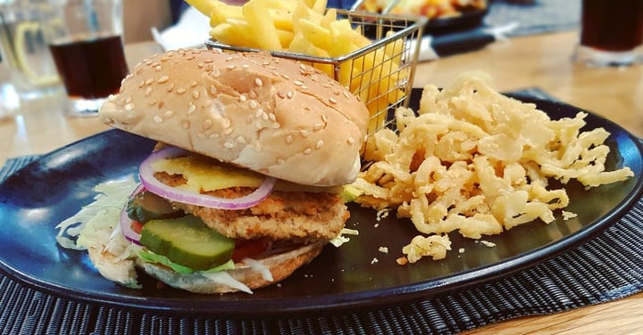 photo of Red Oak Spur Steak Ranch Crumbed Veggie Burger shared by @tara on  10 Dec 2019 - review