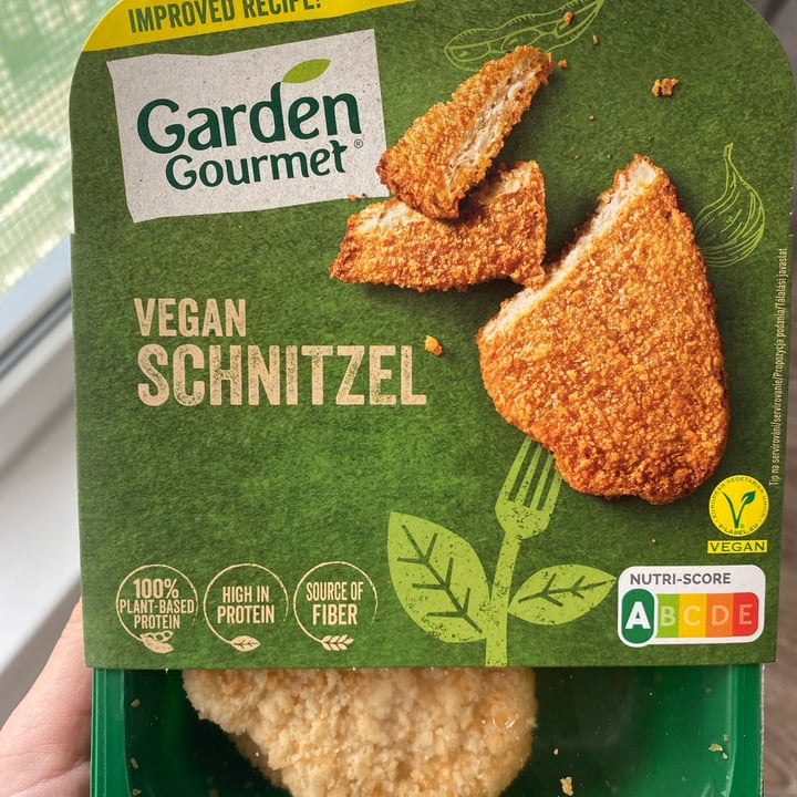 photo of Garden Gourmet Vegane Schnitzel shared by @saminp on  07 Jun 2022 - review