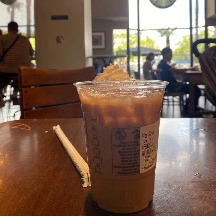 photo of Starbucks Vercelli iced coffee oat milk & sugar free nut syrup shared by @effymusic on  05 Oct 2022 - review