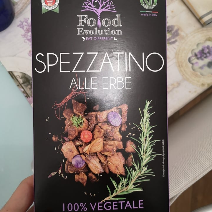 photo of Food Evolution Spezzatino alle erbe 100% vegetale shared by @kigeki88 on  16 Dec 2022 - review