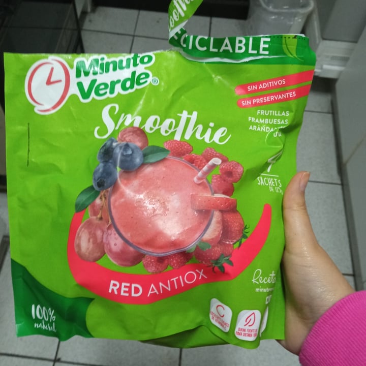 photo of Minuto verde Smoothie Red Antiox shared by @plantbasedconi on  25 Apr 2022 - review