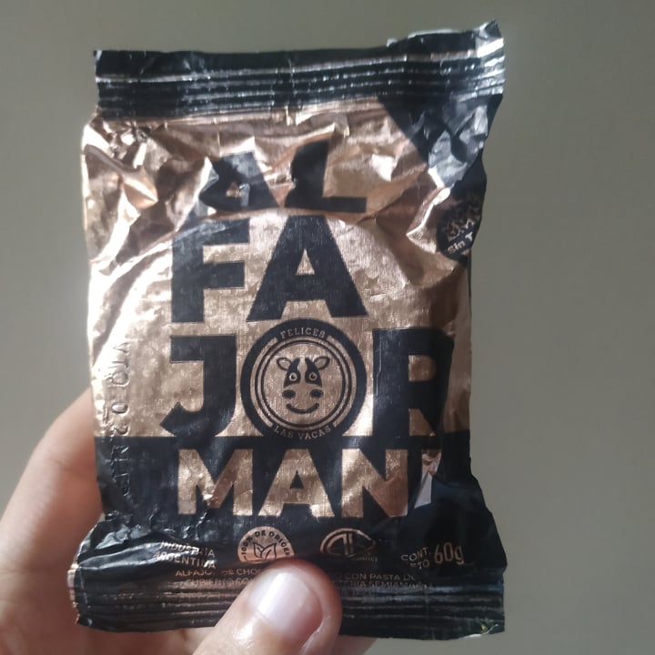 photo of Felices Las Vacas Alfajor de Mani shared by @cassiot on  09 Jan 2023 - review