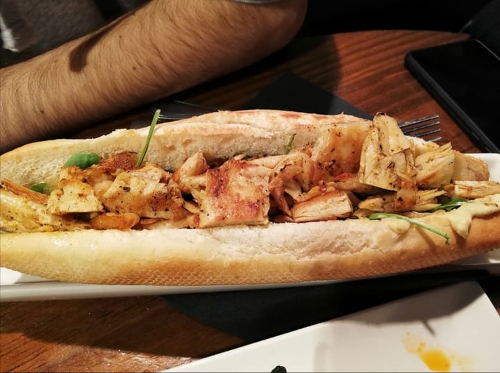 photo of La Cerveseria Clandestina Vegan Frankfurt Sandwich: Heura shared by @nrabaneda on  22 Jul 2019 - review