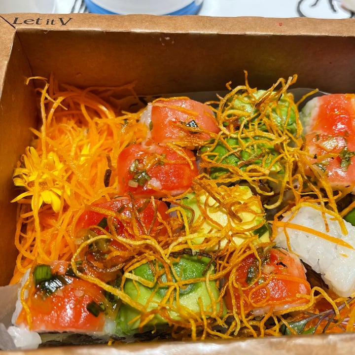 photo of Let it V - Delivery & Take Away Sushi shared by @unavegana on  08 May 2021 - review