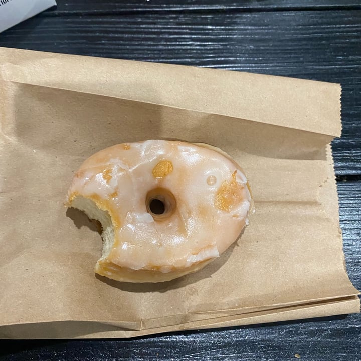 photo of Planticeria iced doughnut shared by @12hankej on  28 May 2022 - review