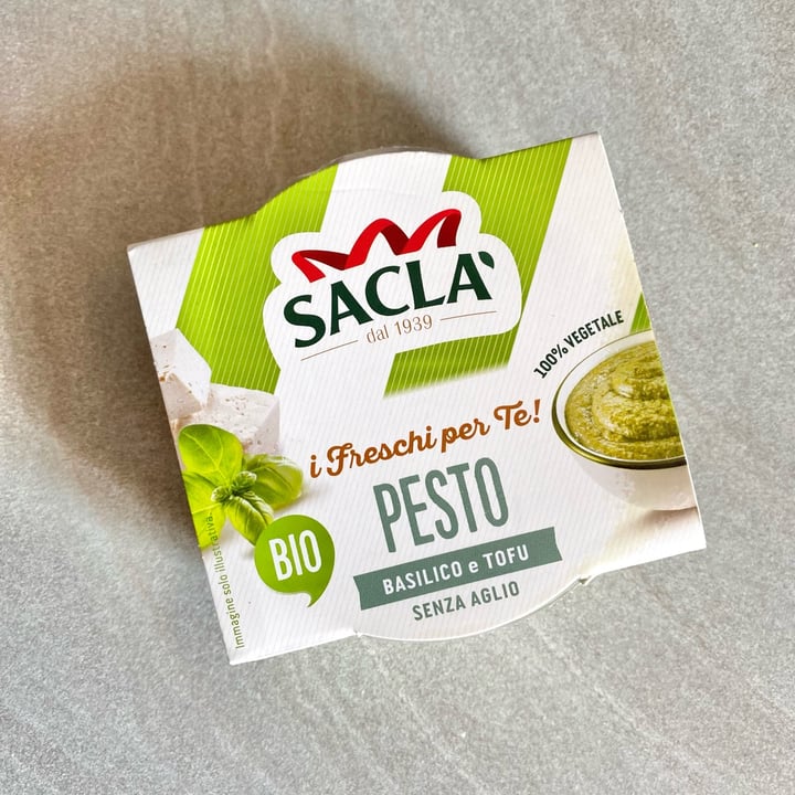 photo of Sacla' Pesto tofu e basilico shared by @elitofu on  22 Jun 2022 - review