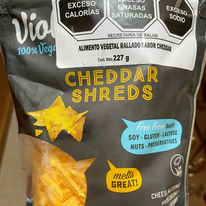 photo of Violife Cheddar shreds shared by @carolinasuarez on  25 Oct 2022 - review