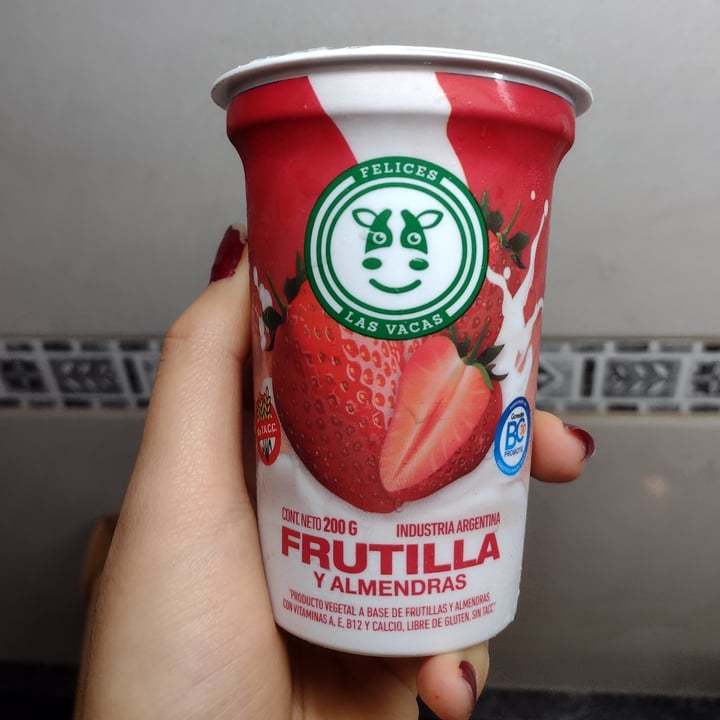 photo of Felices Las Vacas Yogurt sabor Frutilla shared by @antito08 on  22 May 2021 - review