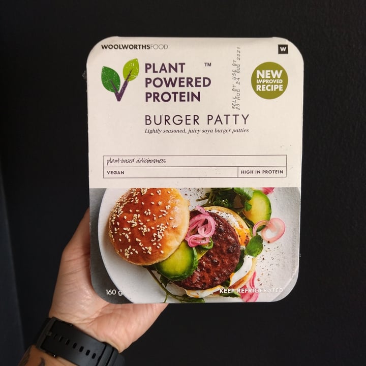 photo of Woolworths Food Plant Powered Protein Burger Patty Vegan shared by @leighdawson on  12 Aug 2021 - review