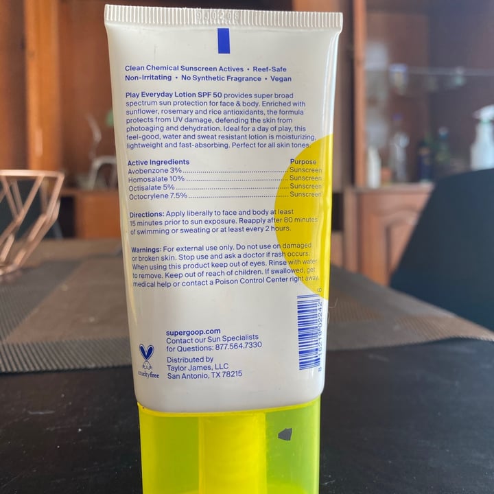 photo of Supergoop! Supergoop! Play SPF 50 shared by @juquintero on  16 Mar 2021 - review