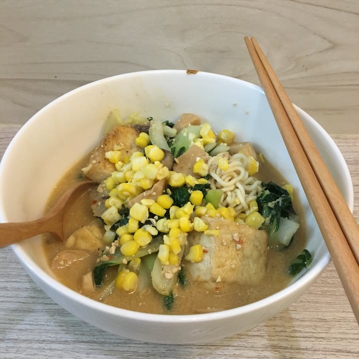 photo of Simple Lifestyle Healthy Vegetarian Cafe Vegan Ramen shared by @herbimetal on  26 Mar 2019 - review