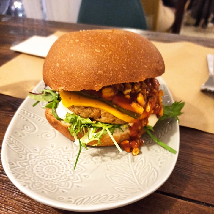 photo of La Teca Burger La diavola shared by @mariona on  29 Aug 2020 - review