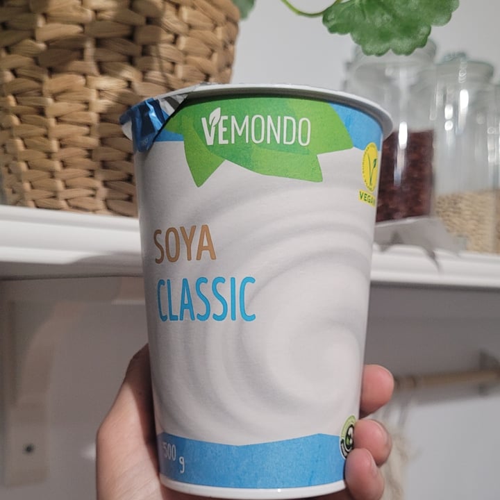 photo of Vemondo yogurt classic soya shared by @ruth17 on  17 May 2022 - review
